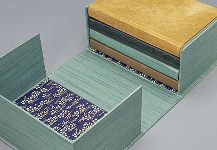 The Clamshell Box: A Safe Place for Books : click to enlarge